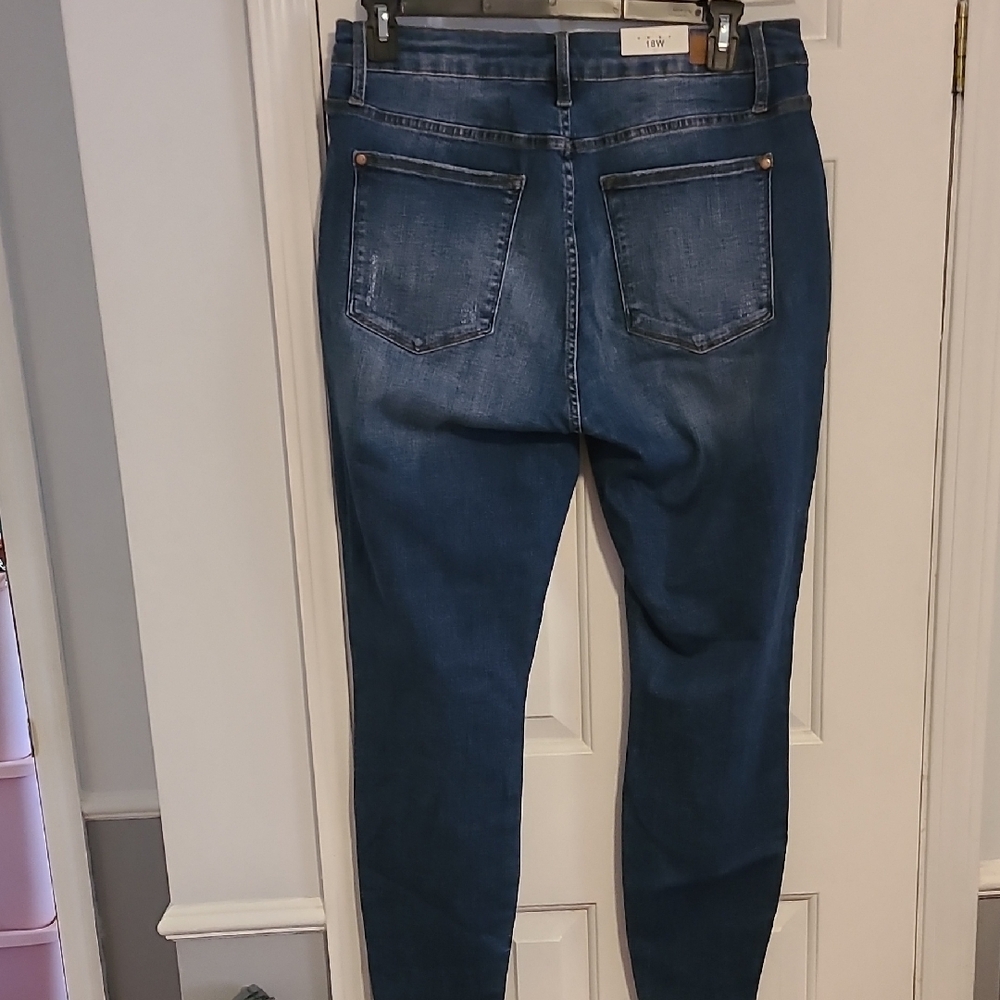 Judy Blue Women's Blue Jeans - Picture 5 of 5